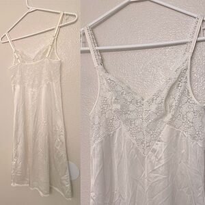 Vintage white lace Chemise slip dress nylon blend Lingerie Nightgown 34 S/M